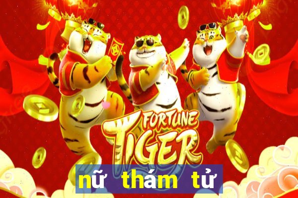 nữ thám tử gợi cảm